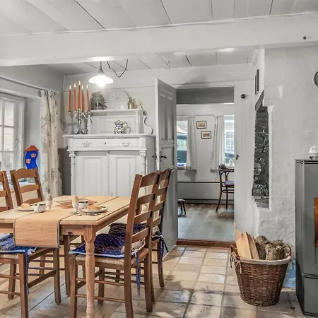 Deik - 25km From The Sea By Interhome *